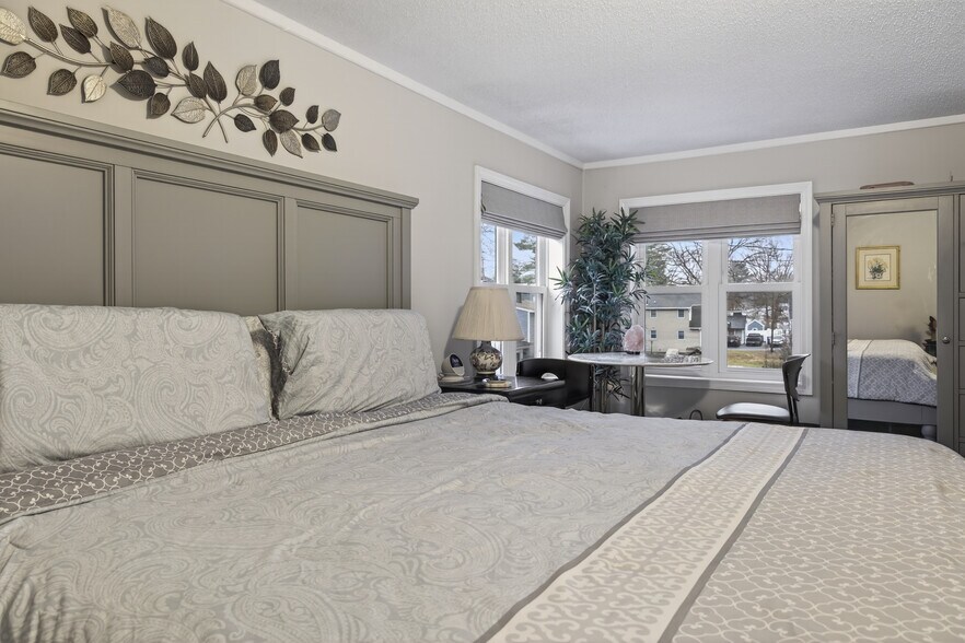 Building Photo - 80 Algonquin Dr