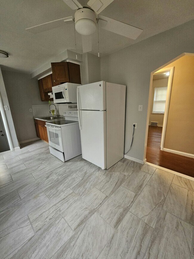 Building Photo - 8673 Artesian St