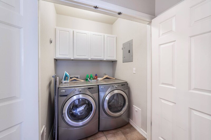 Building Photo - 195 Watts Ln