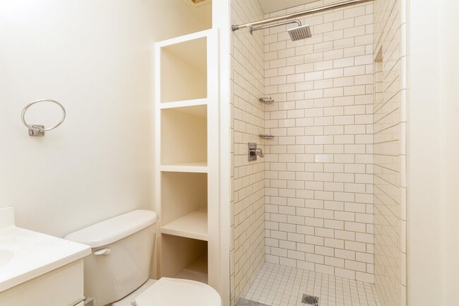 Building Photo - 7 Fletcher Pl