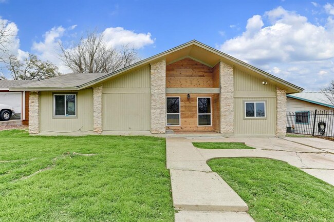 Primary Photo - 5205 Palo Blanco Ln