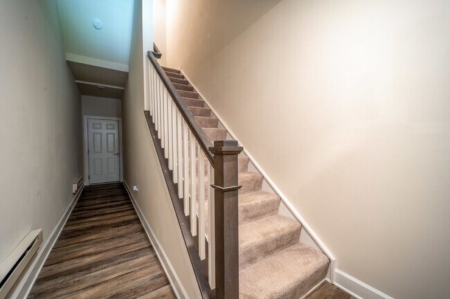 Building Photo - Modern Kincora Townhome-Style Condo | 3 Bedrooms | EV Charging | Backing to 165 Acres of Conserva...