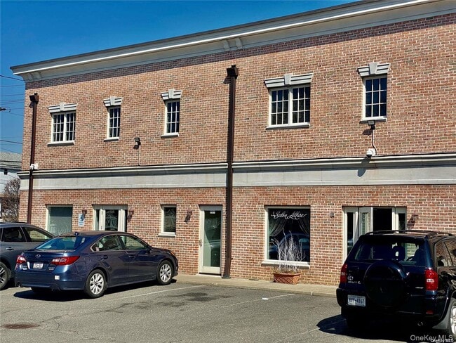Building Photo - 259 Glen Cove Ave