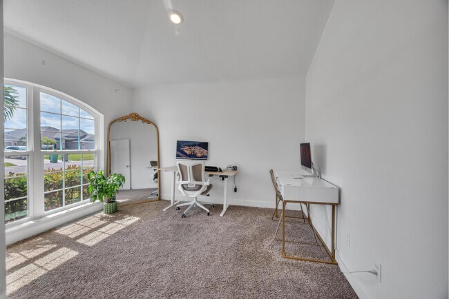 Building Photo - 5361 San Benedetto Pl