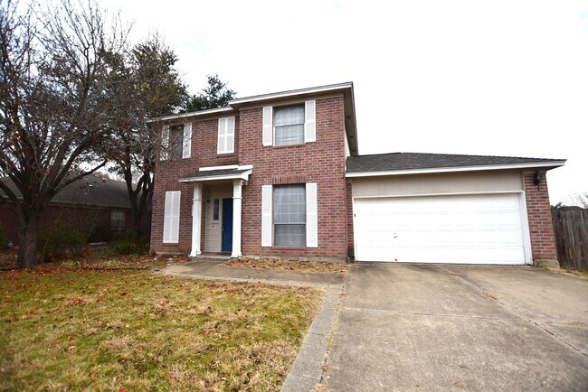 Primary Photo - Cul-de-Sac Comfort + Backyard Bonus in Pfl...