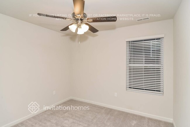 Building Photo - 5088 Mifford Dr