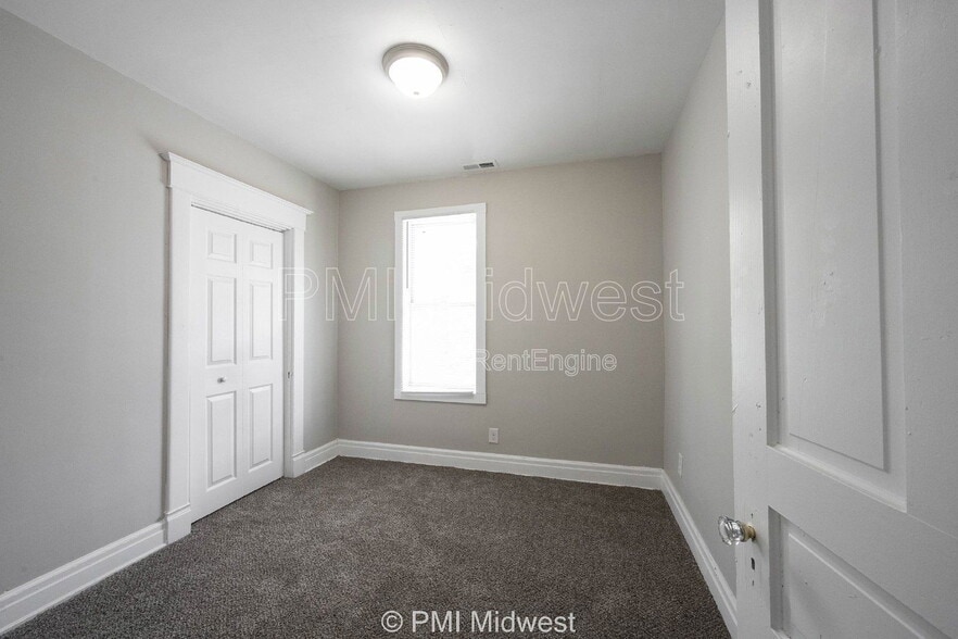 Building Photo - 538 W 29th St