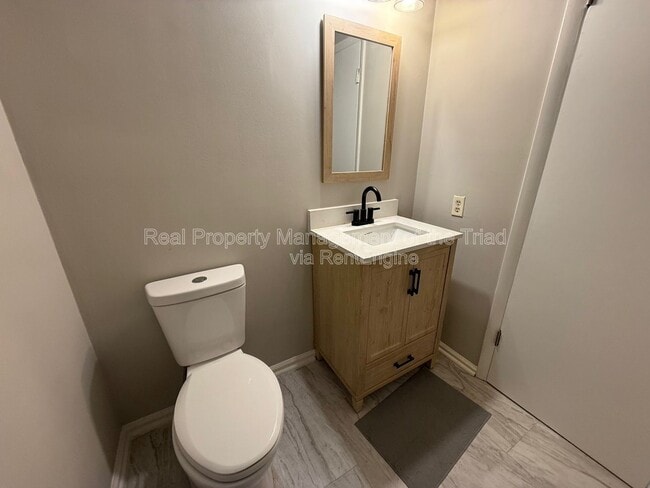 Building Photo - 2563 Wood Valley Rd