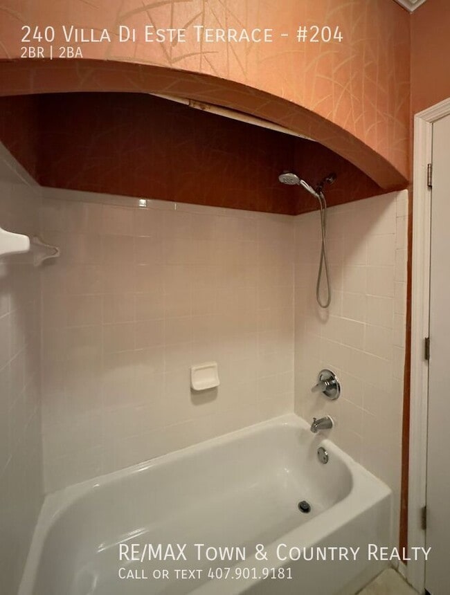 Building Photo - 240 Villa Di Este Terrace