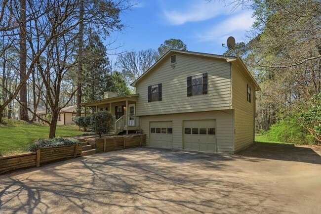 Building Photo - 6040 Austin Dr SW