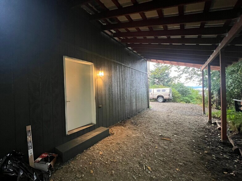 Building Photo - 1862 triton ct