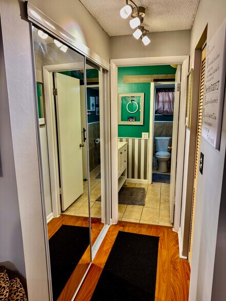 Building Photo - 7610 Stirling Rd