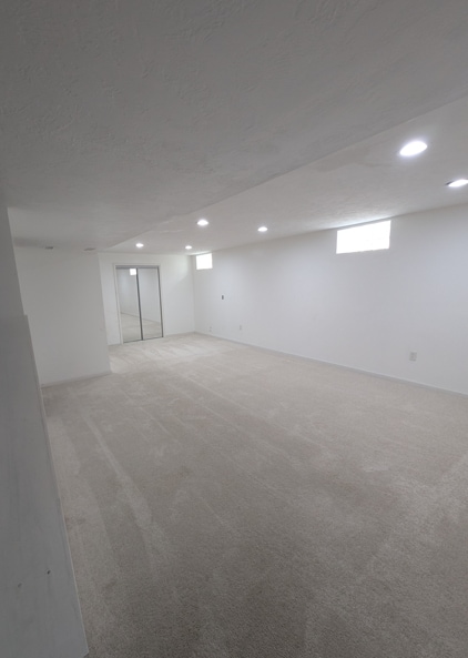 Building Photo - 6645 Queens Park Ave