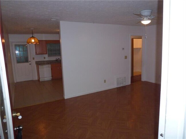 Building Photo - 181 Paper Mill Rd