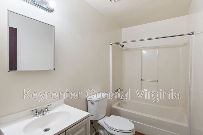 Building Photo - 2108 Madison Ave