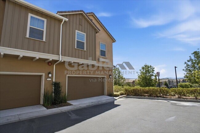 Building Photo - 26425 Choral Ln