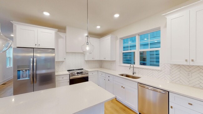 Building Photo - Beautiful 4 Bedroom House in East Nashville Coming Soon!