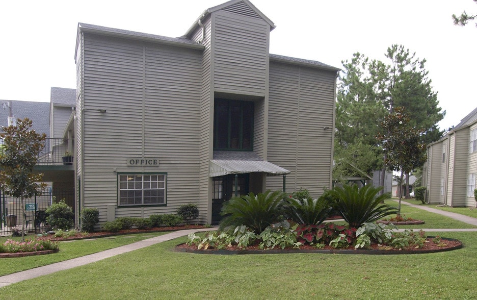 Building Photo - Cypress Run Apartments