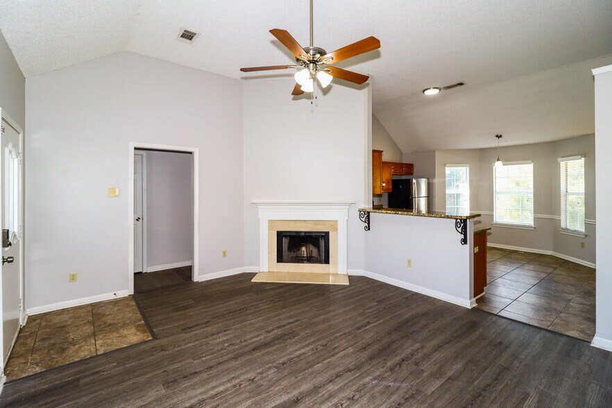 Building Photo - 1247 Trotters Stop Cove