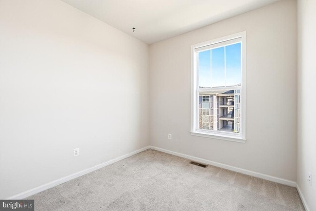 Building Photo - 5820 Imperial Dr