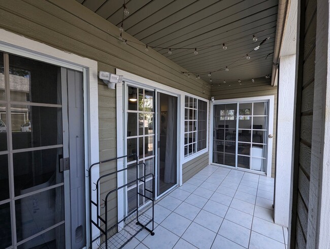 Building Photo - Available November 1, 2025 | A charming gr...