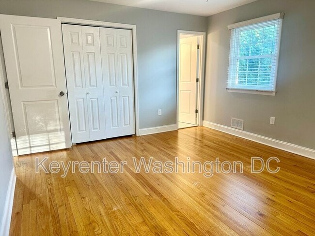 Building Photo - 311 Lourdes Dr