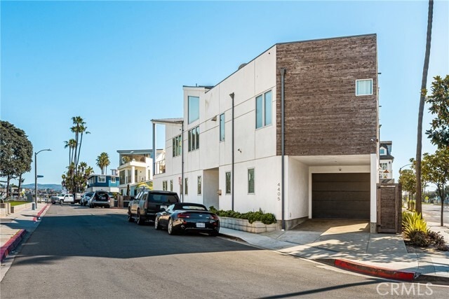 Building Photo - 4405 Channel Pl