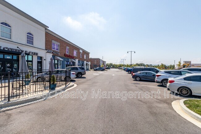 Building Photo - 1110 Franck St