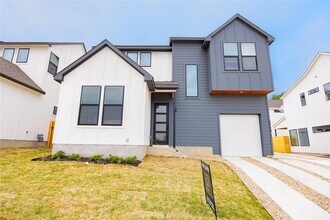 Building Photo - 2709 Bristol Dr