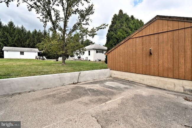 Building Photo - 4776 Old Easton Rd