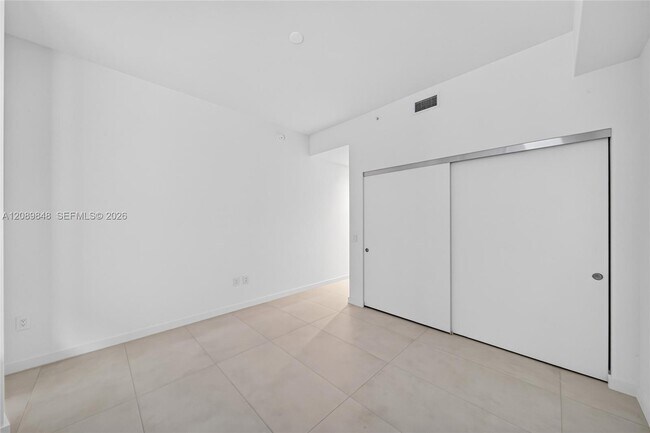 Building Photo - 1400 Biscayne Blvd