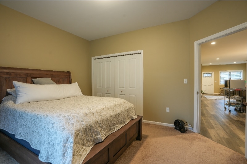 Building Photo - 126 S Beckman Dr