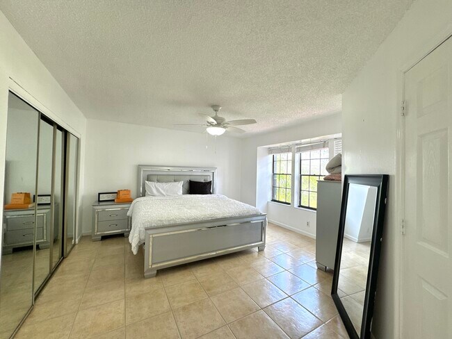 Building Photo - 152 Weybridge Cir