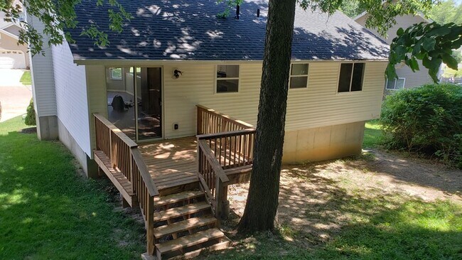 Building Photo - 969 Wynstay Cir Valley Park, MO 63088