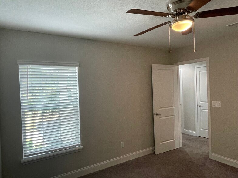 Building Photo - 3457 Medici Blvd