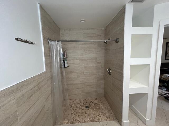 Building Photo - 2400 SW 86th Ave