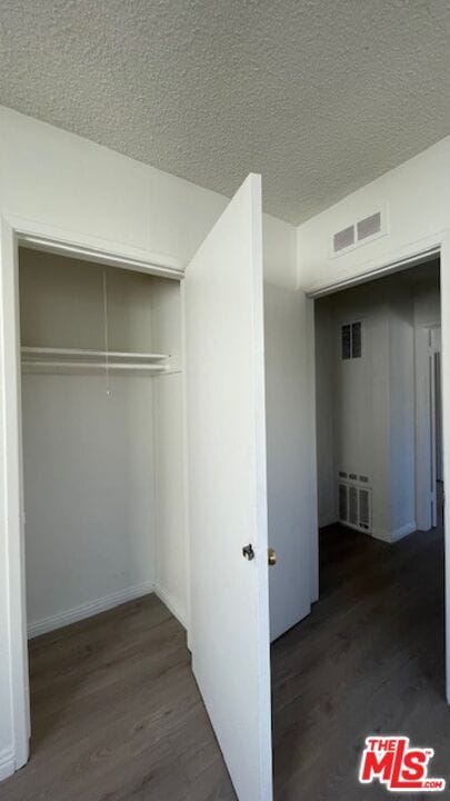 Building Photo - 832 S Gramercy Pl