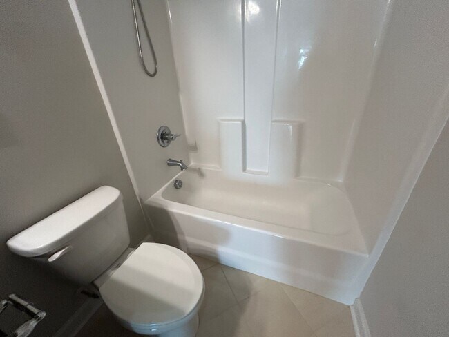 Building Photo - 79 Mornington Pl