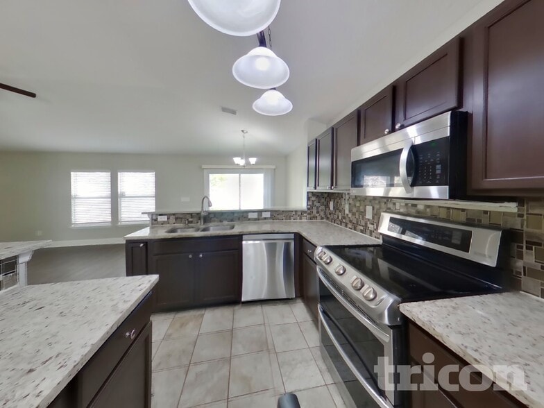 Building Photo - 2268 Eisner Dr