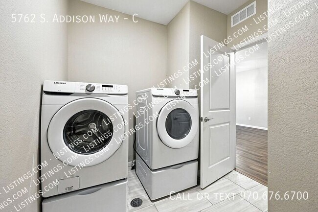 Building Photo - 5762 S Addison Way