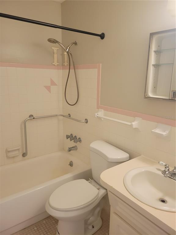 Building Photo - 2464 Australia Way E