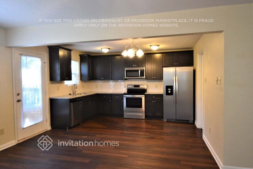 Building Photo - 2032 Dunsmore Ln