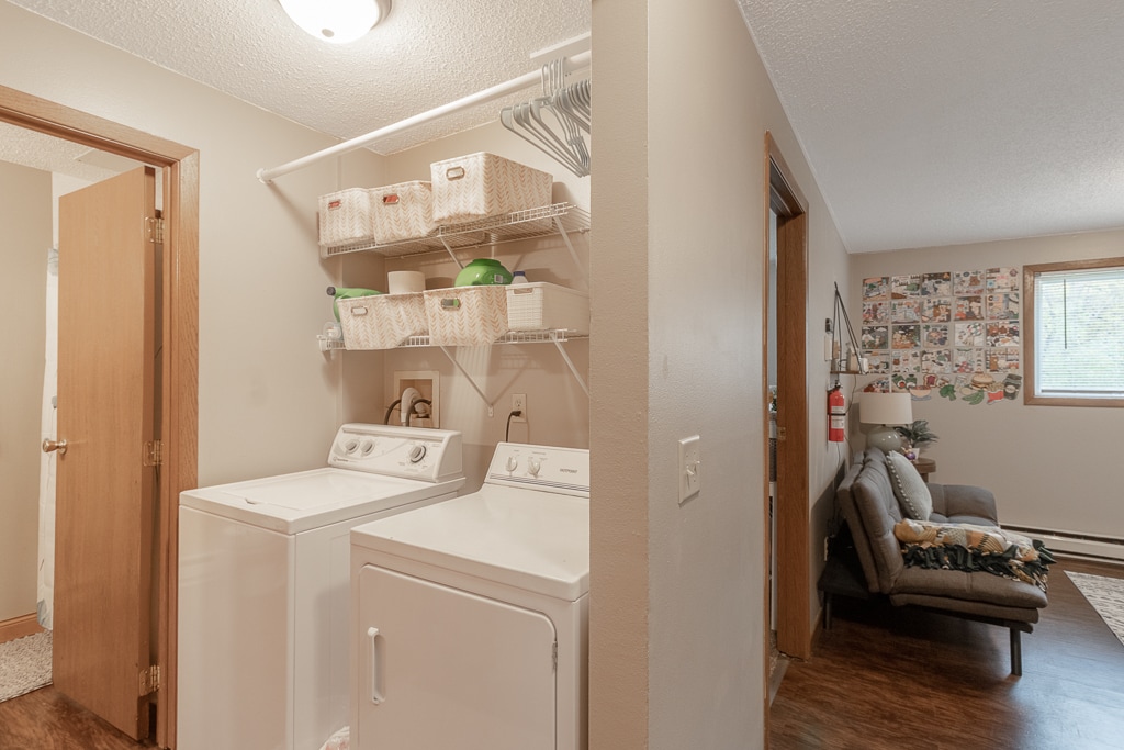 Building Photo - 202 Balcerzak Dr