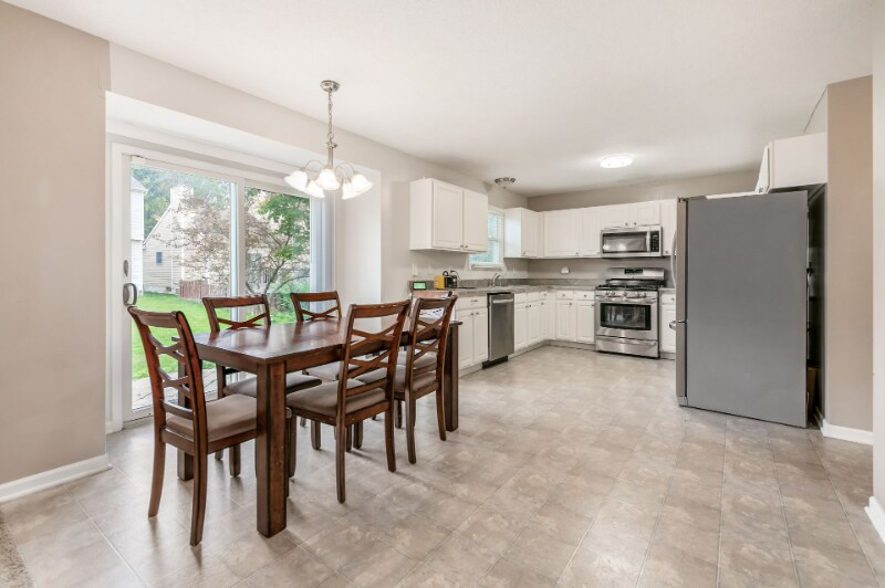 Building Photo - 8607 Clover Glade Dr
