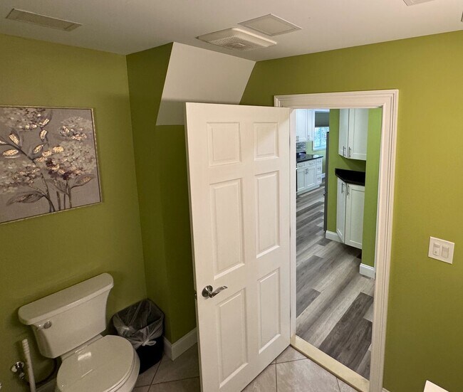 Building Photo - Pet Friendly!!!!