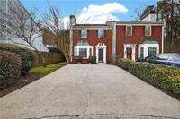 Building Photo - 679 Anderson Walk