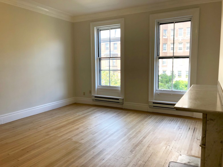 Primary Photo - 265 Beacon St