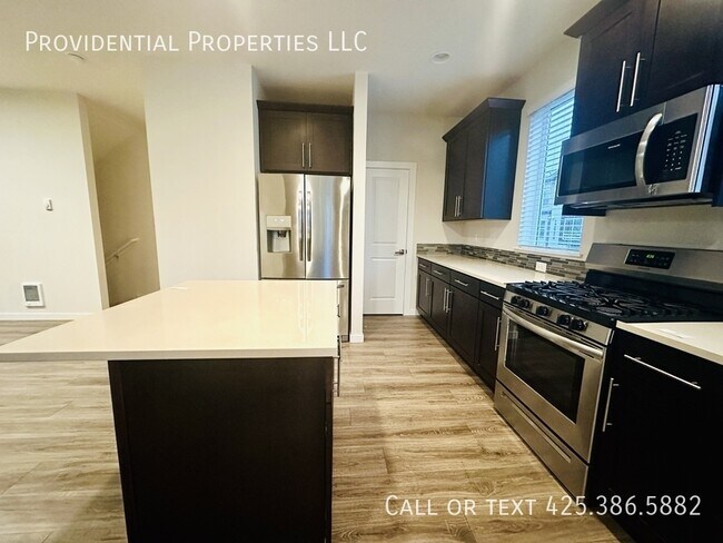 Building Photo - 12915 20th Dr W