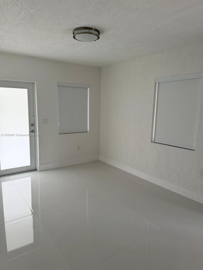 Building Photo - 12550 NW 23rd Ave