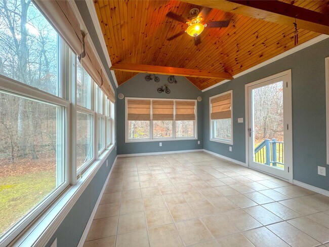 Building Photo - 400 Windham Ave